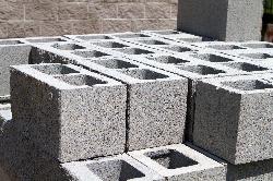 Czym się różnią od siebie bloczki betonowe cegły i pustaki 