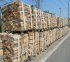 Drewno opałowe do kominka na palecie: oferta firmy Luskar 